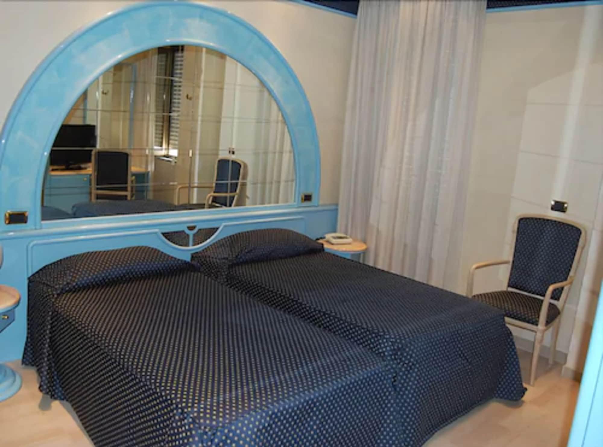Hotel Europa Foggia Bagian luar foto