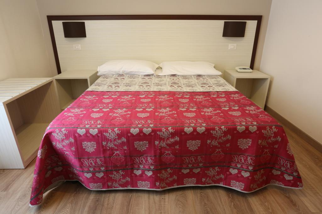 Hotel Europa Foggia Ruang foto